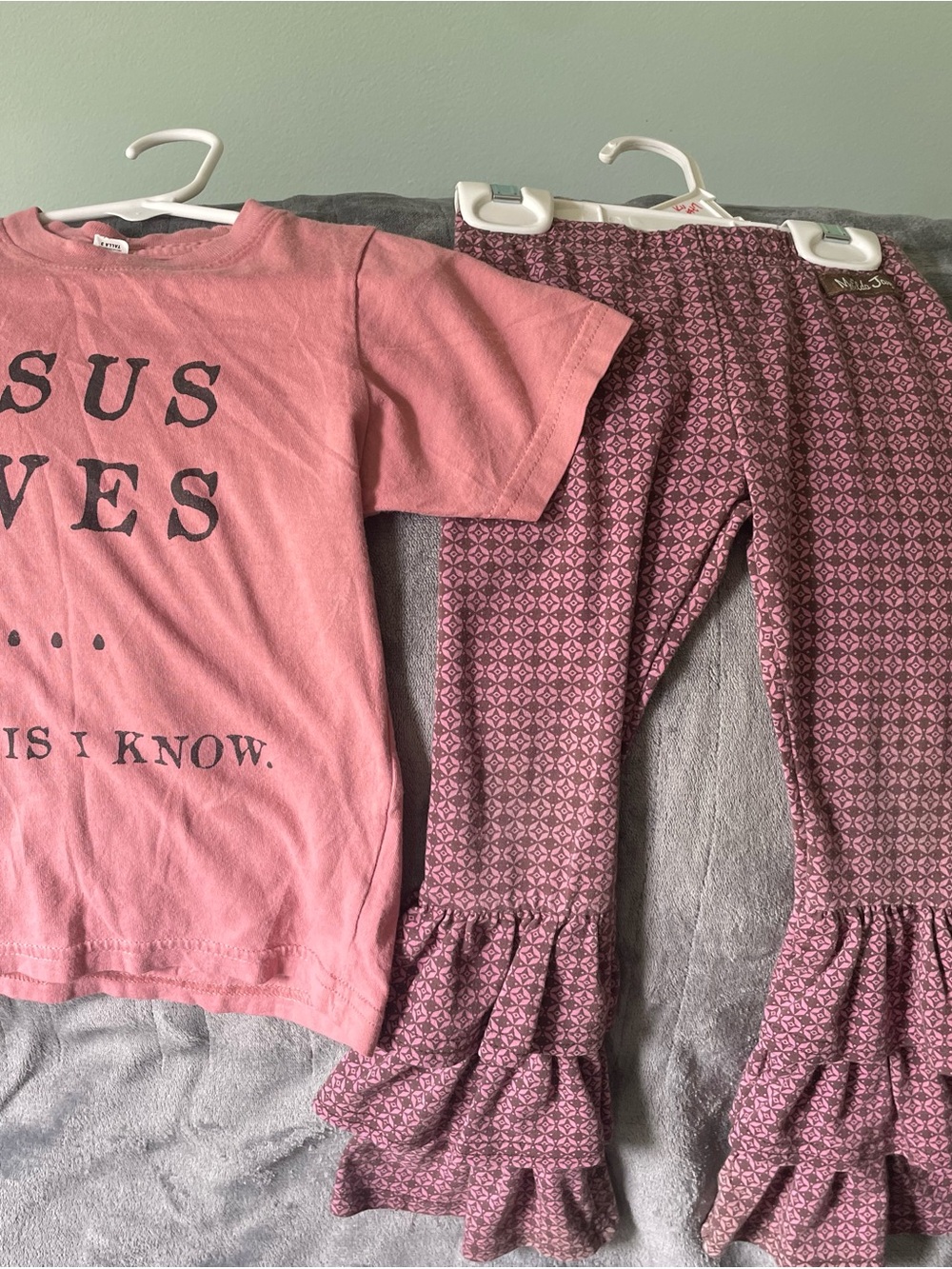 Matilda Jane Pink Graphic Tee and Patterned Ruffle Pants Sz 2
